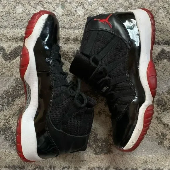 Jordan 11 Retro Bred Playoffs 2012 10.5 - Picture 4 of 9